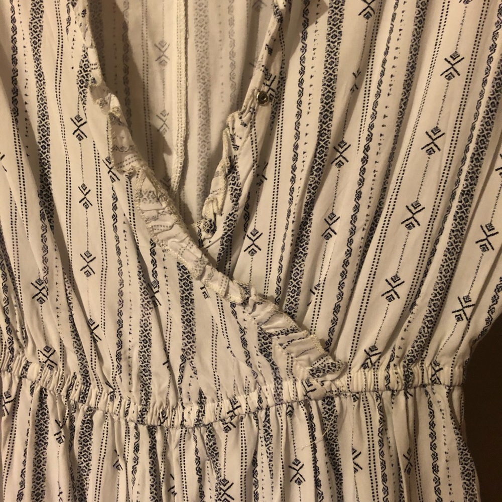 Romper - Picture 2 of 3